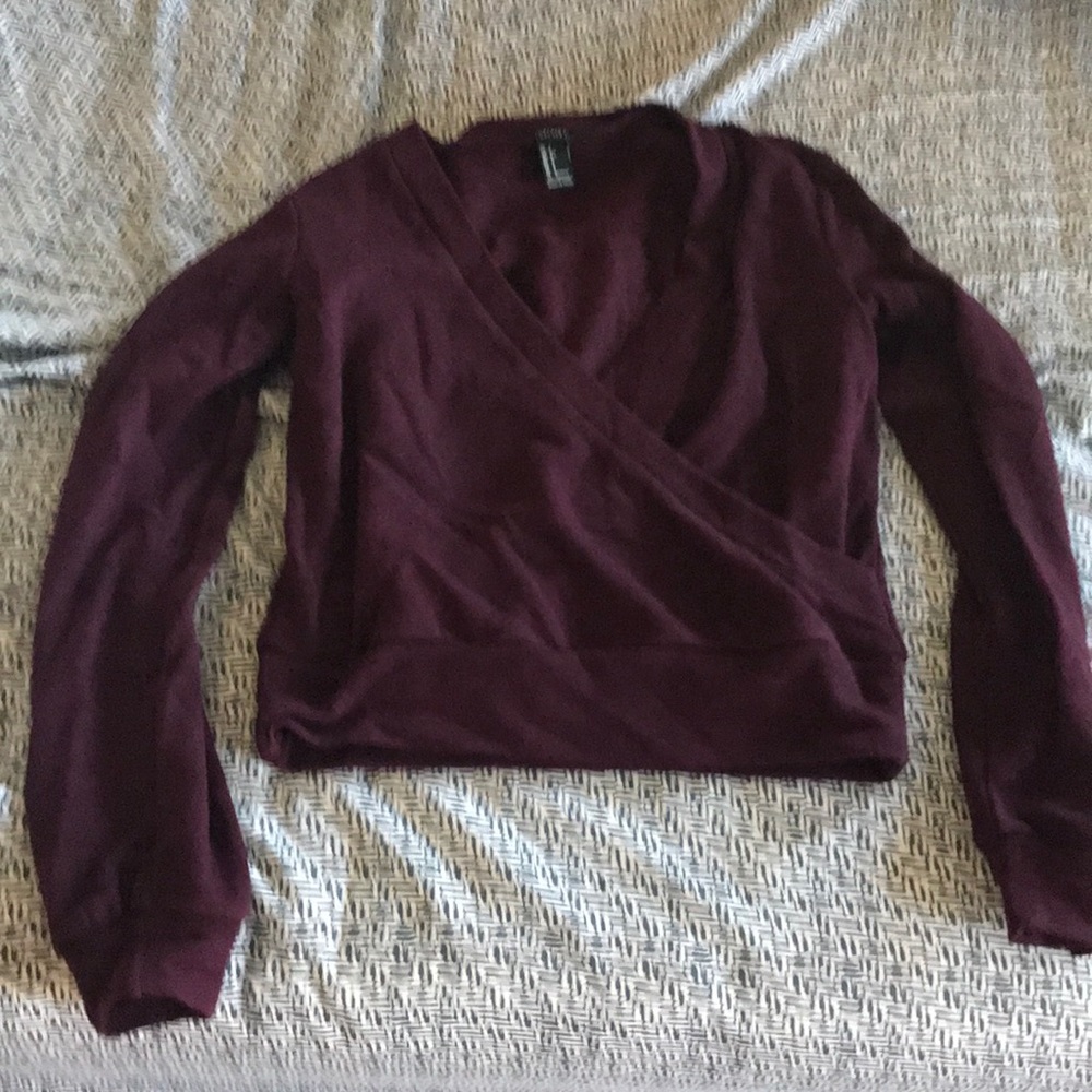 Maroon crop criss cross top